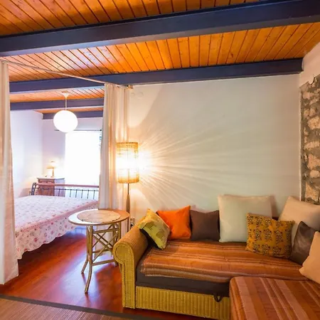 House Eva, Hotell 3*