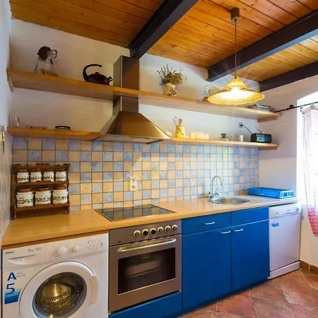 House Eva, 3*